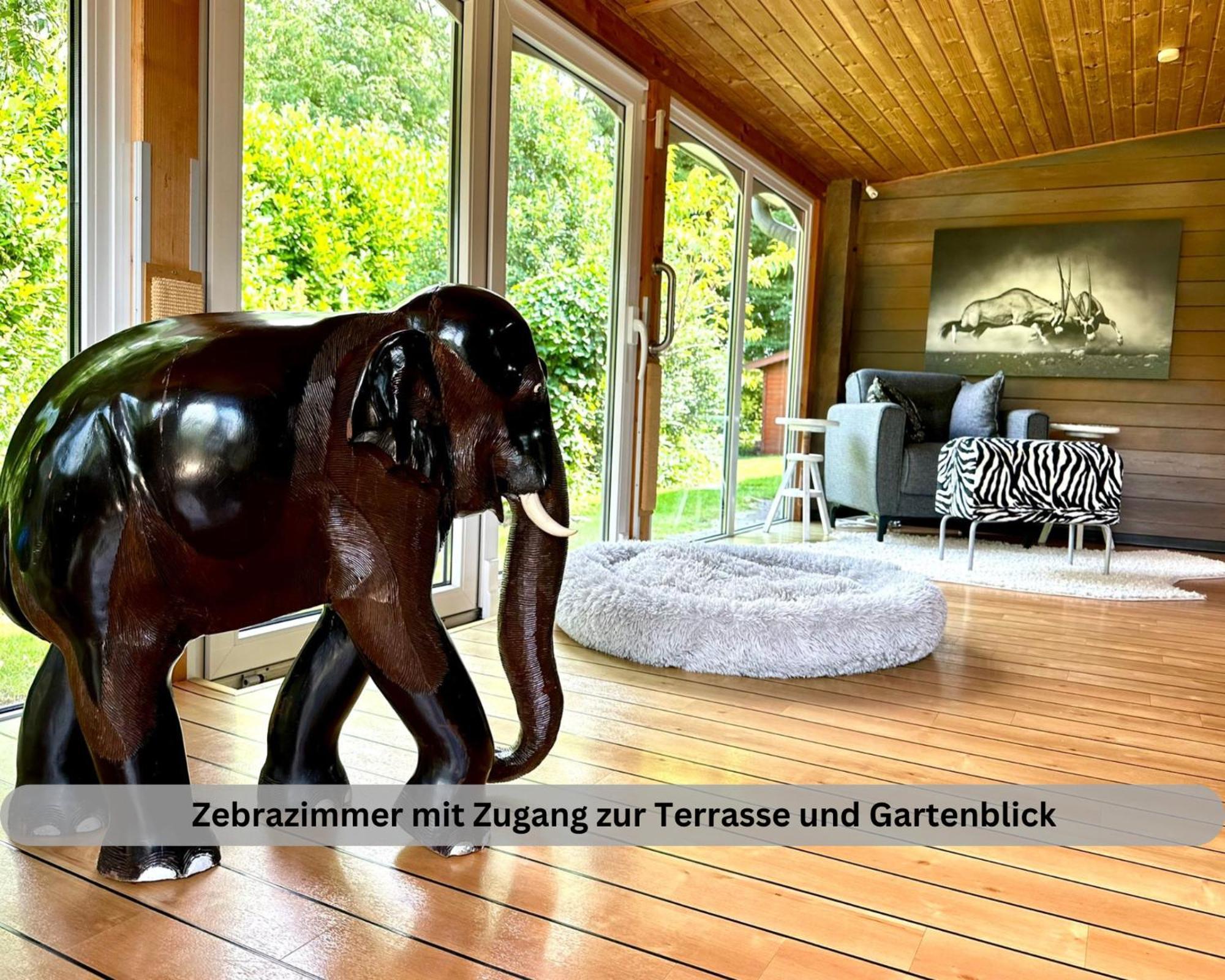 Lodge Of Africa - Einzigartige Themenzimmer, Eingezaeunten Garten, Sauna, Whirlpool & Kamin, Hunde Willkommen, Gasgrill, Voll Ausgestattete Kueche, Grosser Essbereich, Hamburg & Stade In Der Naehe Twielenfleth Luaran gambar